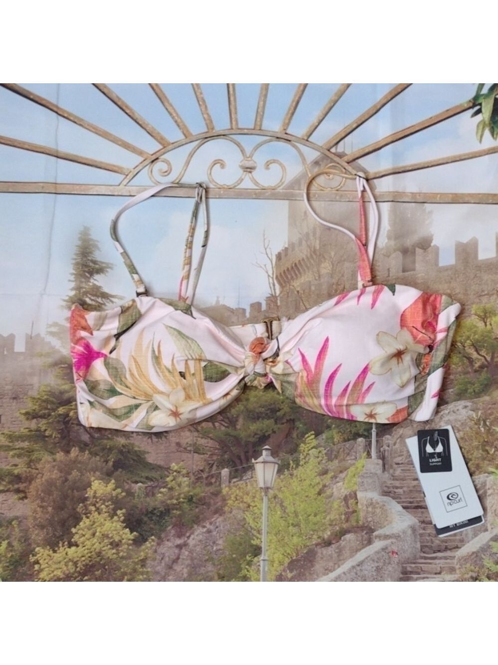 RIP curl floral bikini top size large